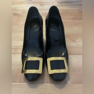 Roger Vivier iconic pumps